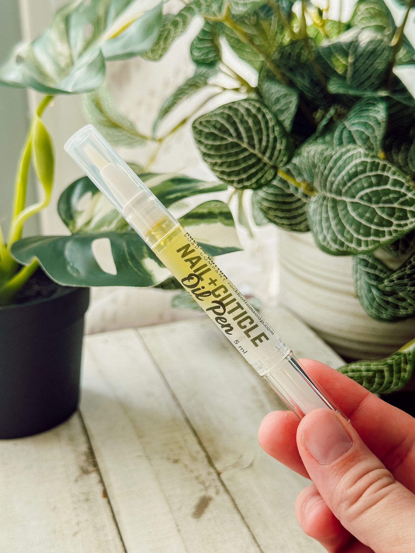 Cuticle Oil Pen – Lavender & Tea Tree | Rock Bottom Soap